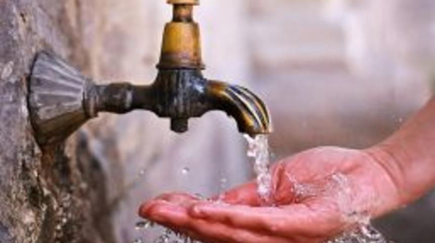 "Bursa, &ccedil;eşmelerinden i&ccedil;ilebilir temiz su akan ender şehirlerin başında geliyor"