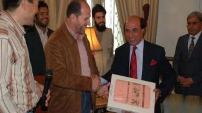 İHH Bursa Şube Başkanı Kaptan: Bin 690 yetime sahip &ccedil;ıktık