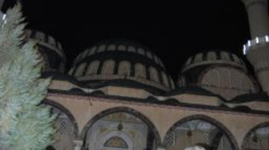 Van depreminde ve Uludere&rsquo;de yaşamını yitirenler i&ccedil;in mevlit okutuldu