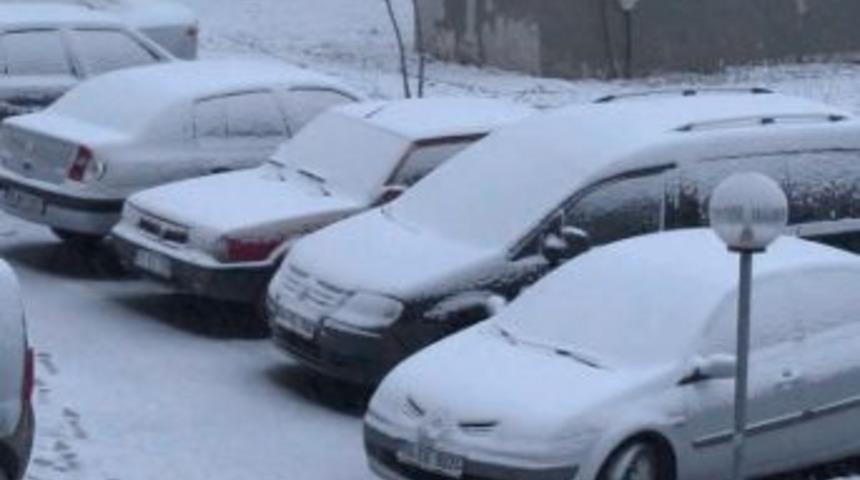 Anadolu yakasında kar etkisini artırıyor