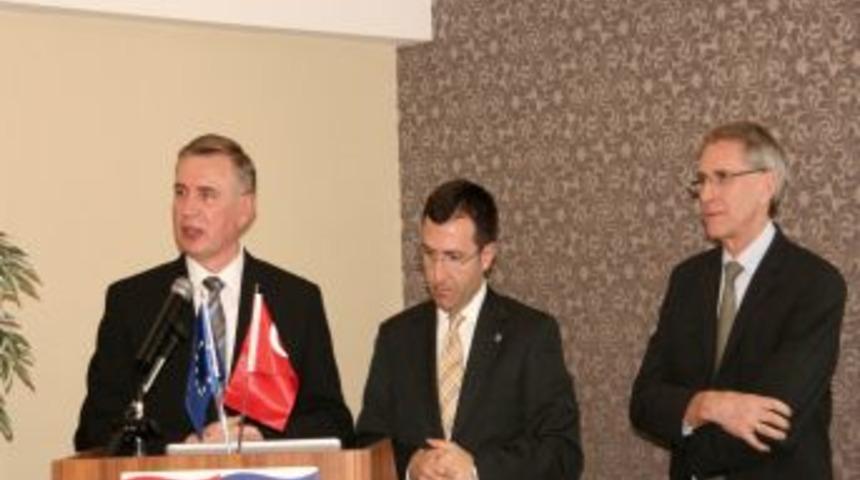 Erzincan'ın 50 yıllık sağlıklı su temini garanti altına alınıyor