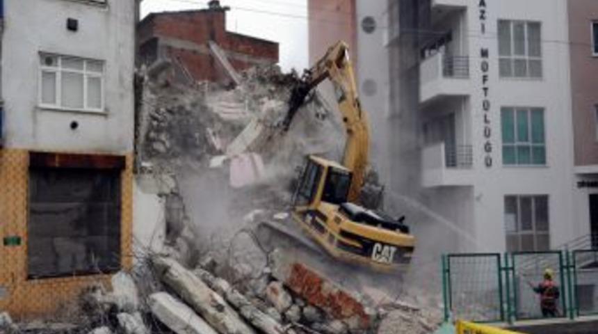 Kız Yakup Parkı caddeye bağlanıyor