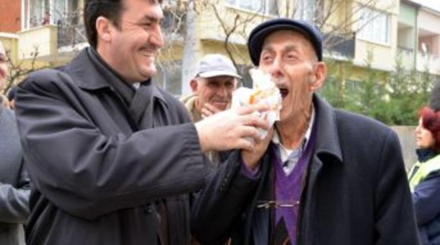 80'lik dededen Başkan D&uuml;ndar'a: Evlendir beni