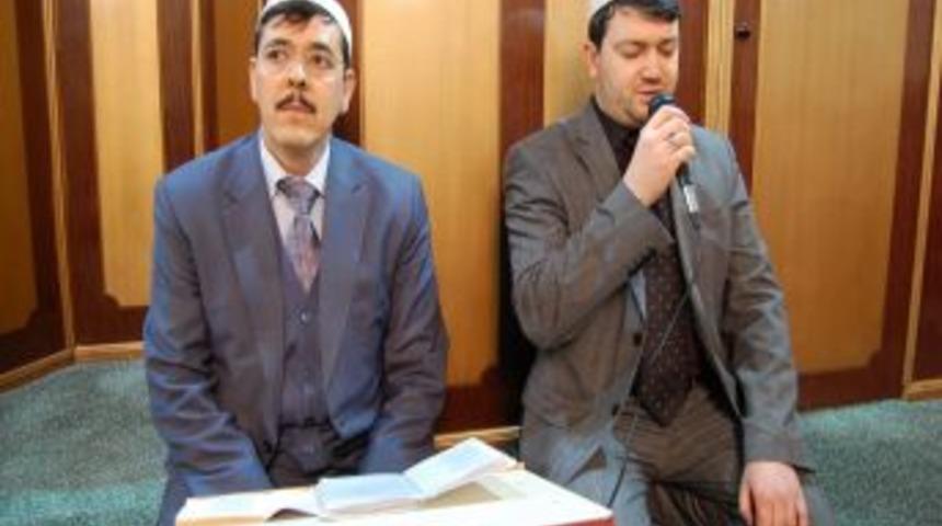 Depremde ve Uludere&rsquo;de hayatını kaybedenler i&ccedil;in eller semaya a&ccedil;ıldı