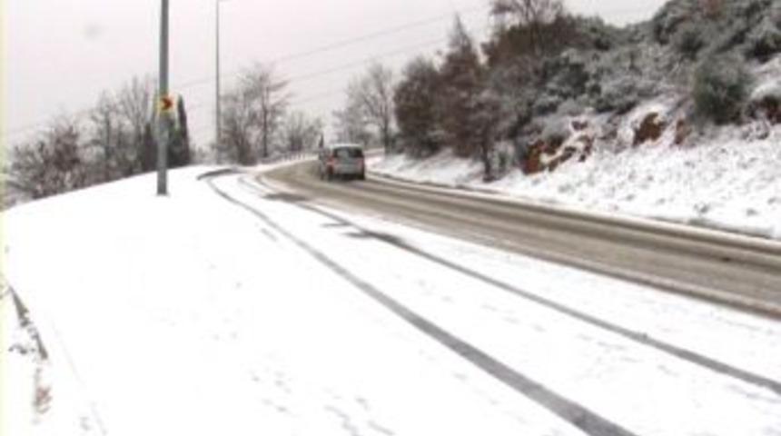 Anadolu yakasından kar manzaraları