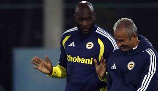 Fenerbah&ccedil;e, Slavia Prag ma&ccedil;ı hazırlıklarını tamamladı