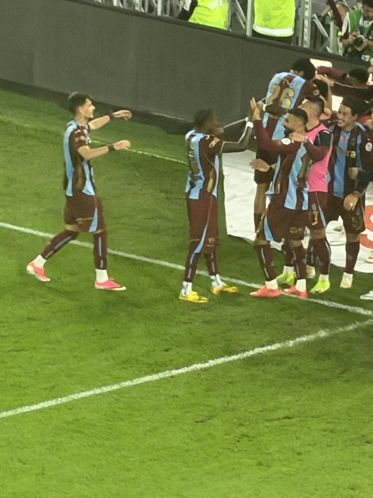 Derbilerin yıldızı Mohamed Salah! Galatasaray ve Beşiktaş a karşı boş geçmiyor 3