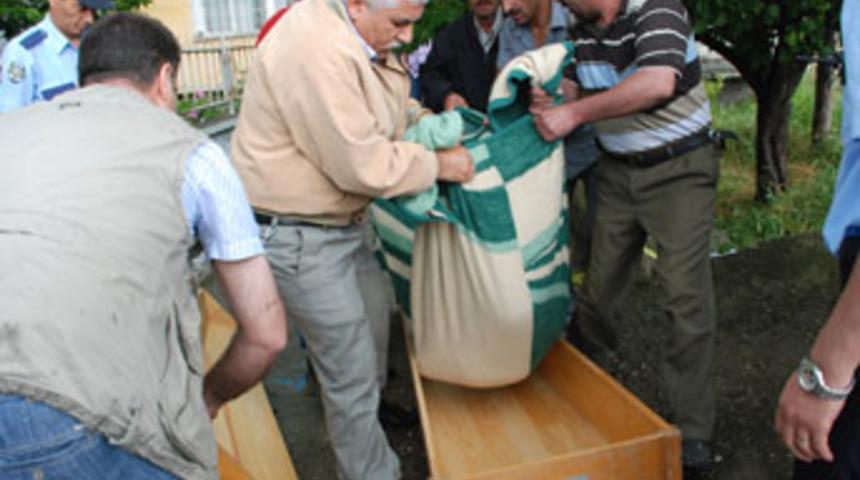 3 kişiyi &ouml;ld&uuml;r&uuml;p intihar etti