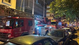 Bah&ccedil;elievler'de 6 katlı apart otelde yangın