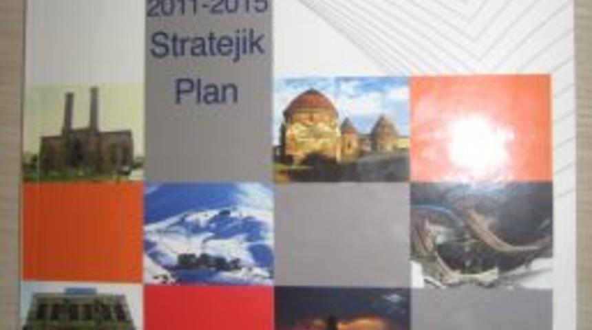 B&uuml;y&uuml;kşehir Belediyesi, Stratejik Plan ile zayıf ve g&uuml;&ccedil;l&uuml; y&ouml;nlerini ortaya koydu