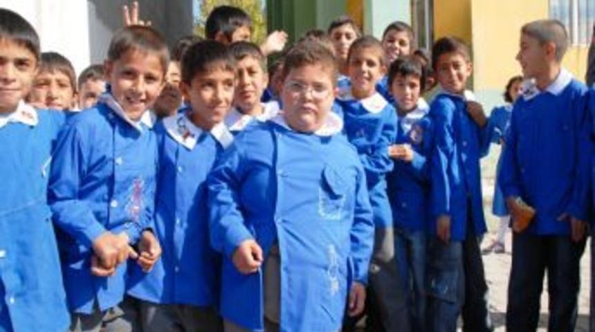 7 yaşında 70 kiloya ulaştı, obezite tedavisi i&ccedil;in yardım bekliyor