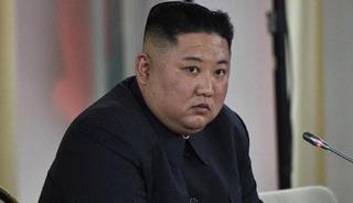 Kuzey Kore lideri Kim Jong-un'un &ouml;ld&uuml;ğ&uuml; iddiası d&uuml;nyada g&uuml;ndem oldu! Halefi 13 yaşında