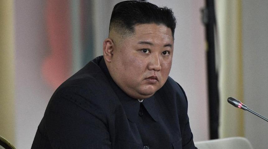 Kuzey Kore lideri Kim Jong-un'un &ouml;ld&uuml;ğ&uuml; iddiası d&uuml;nyada g&uuml;ndem oldu! Halefi 13 yaşında
