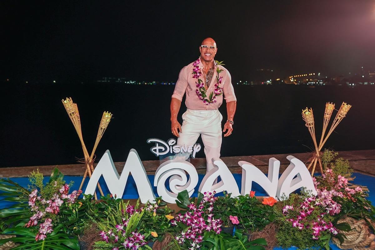 The Rock ın yıldızı Dwayne Johnson 1 yılda 22 kilo verdi! 2