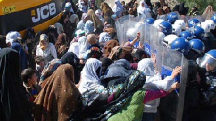 HES m&uuml;dahalesi, başkanı istifa ettirdi