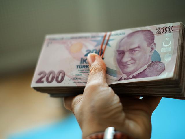 Asgari &uuml;cret zammında b&uuml;t&ccedil;ede yeni ipucu! Artış i&ccedil;in rakam verdi