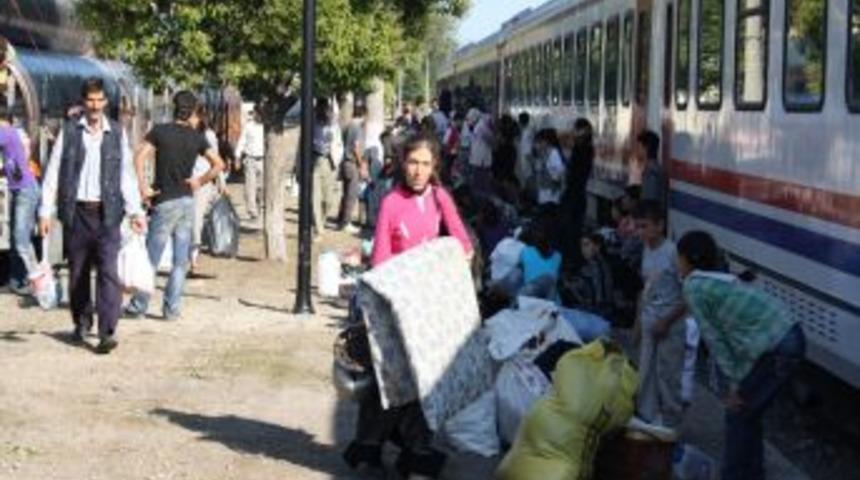 Fındık iş&ccedil;ileri, d&ouml;n&uuml;ş yolculuğuna başladı