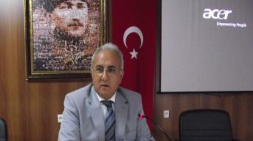 Milli Eğitim M&uuml;d&uuml;r&uuml; Gamsız: Eğitimciler toplumun aynasıdır