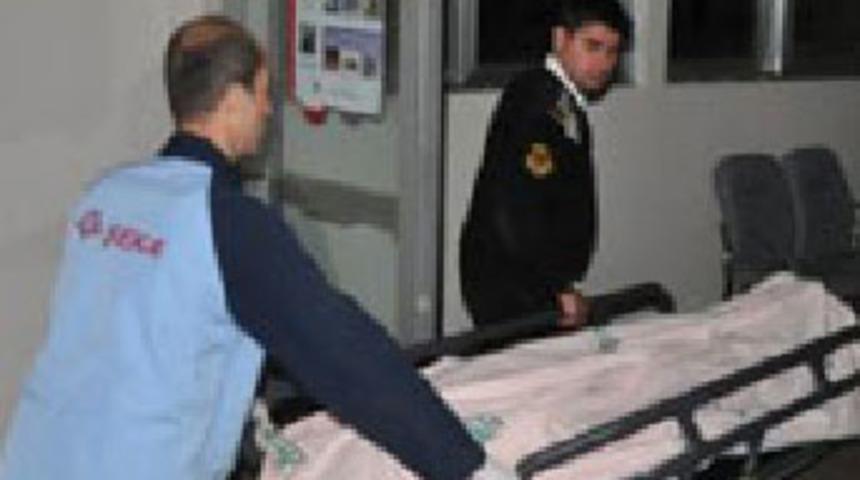 K&uuml;f&uuml;rl&uuml; mesaj atan arkadaşını &ouml;ld&uuml;rd&uuml;