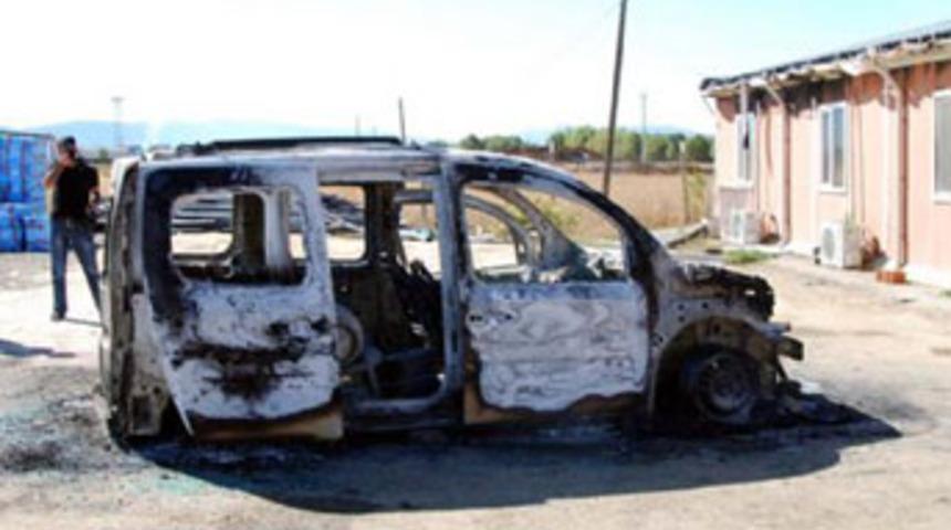 Ter&ouml;ristler Bing&ouml;l'de şantiye yaktı