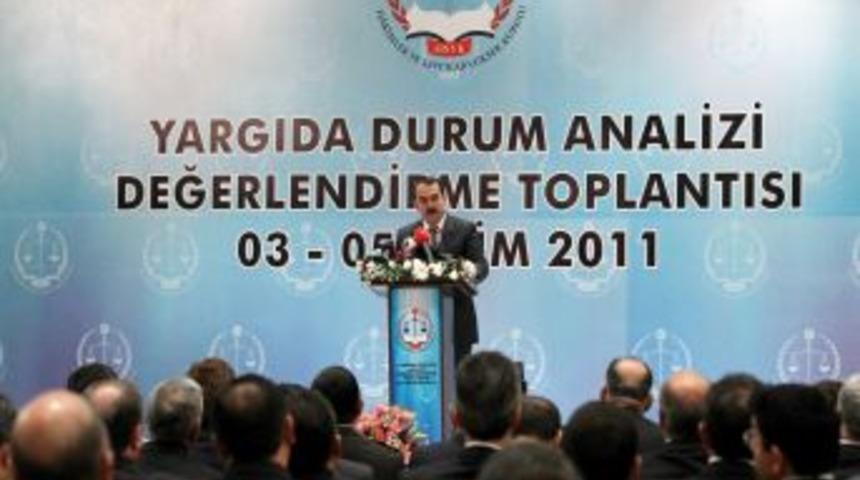 Adalet Bakanı Ergin: S&uuml;rece g&ouml;z&uuml;m&uuml;z gibi bakacağız