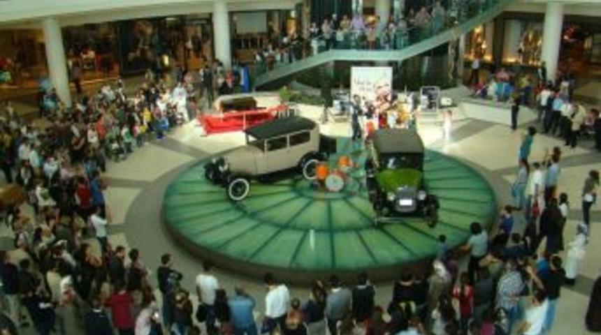 Klasik otomobiller beğeni topladı