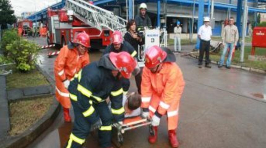 İtfaiyeden sanayi kuruluşlarına yangın eğitimi