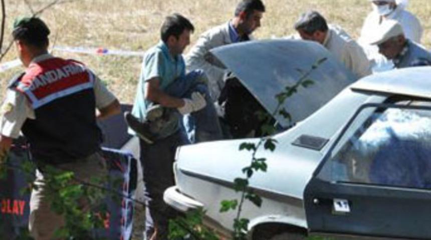 Aşkına karşılık vermedi, &ouml;ld&uuml;r&uuml;ld&uuml;!