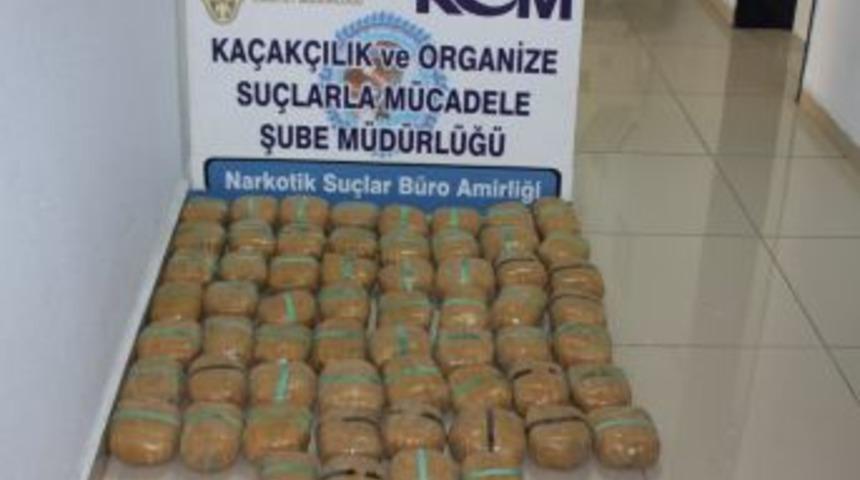 Gaziantep ve Van polisi ortak &ccedil;alışma y&uuml;r&uuml;tt&uuml;, uyuşturucu satıcısı yakalandı