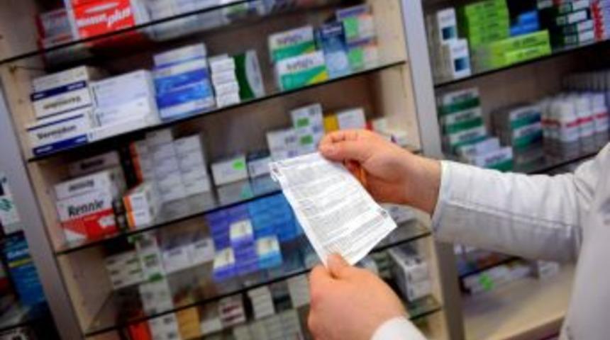 Hastalar, aile hekimlerine de 3 lira re&ccedil;ete parası &ouml;deyecek