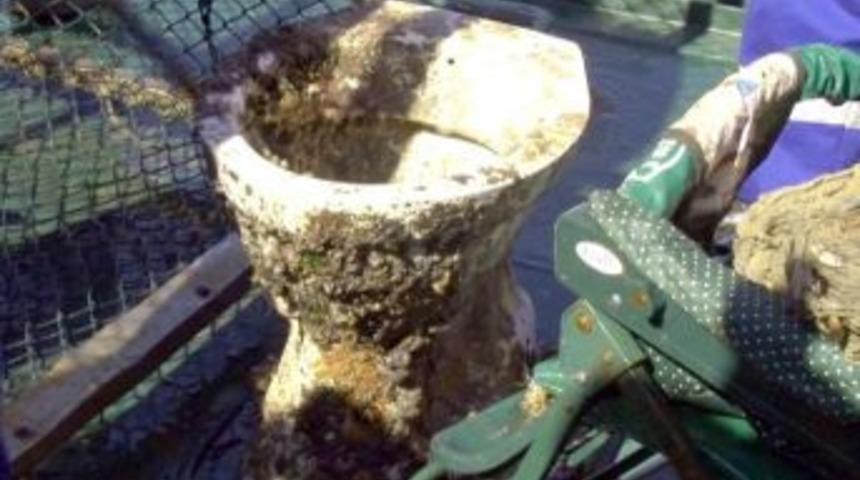 Boğaz'daki sualtı temizliğinden klozet &ccedil;ıktı