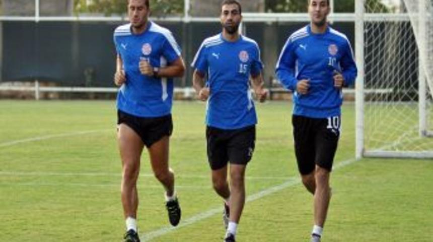 &Ouml;zdilek: Antalyaspor iyi futbol oynayan takımların başında geliyor
