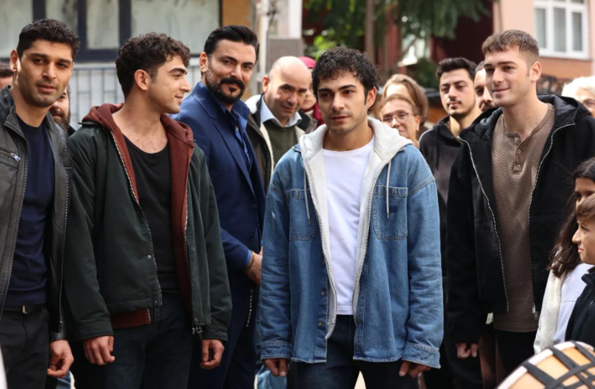 Altı Üstü İstanbul 18. bölüm fragmanı İZLE! Senarist duy sesimizi 2