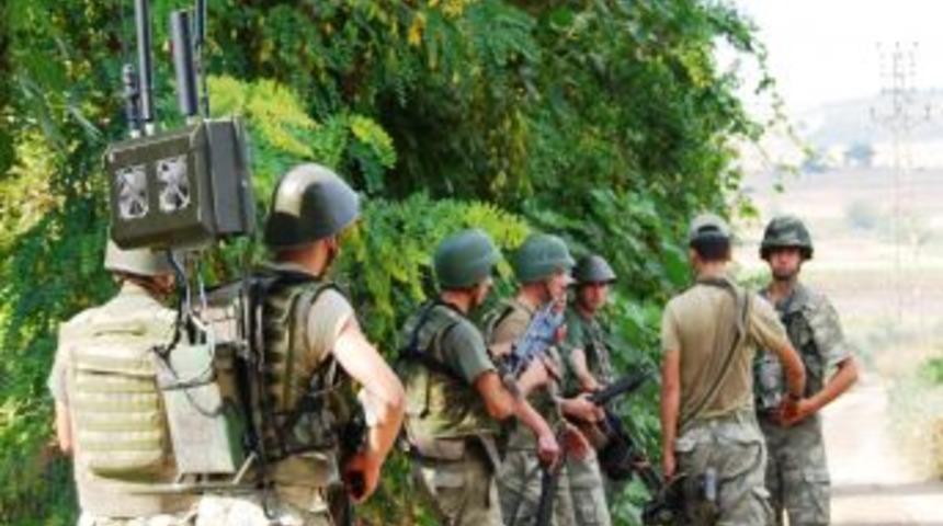 Tren raylarında bomba ş&uuml;phesi jandarmayı harekete ge&ccedil;irdi