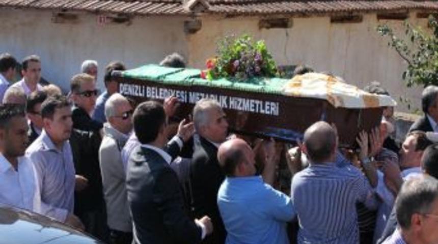 Denizli Belediye Başkanı Başkan Zolan&rsquo;ın annesi defnedildi