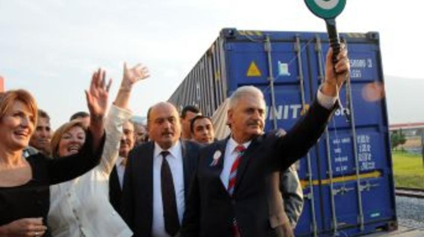 Deniz Otobanı projesinin ilk treni İtalya&rsquo;ya gitmek &uuml;zere Manisa&rsquo;dan yola &ccedil;ıktı