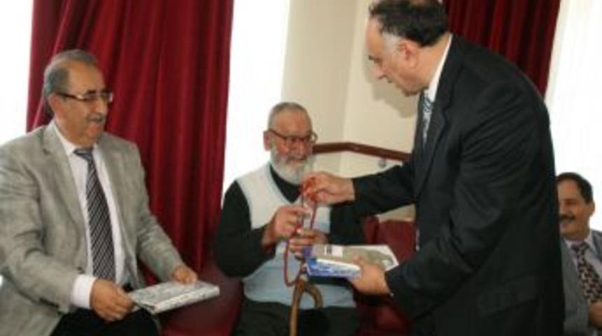 M&uuml;ft&uuml;l&uuml;k'ten Huzurevi sakinlerine ziyaret