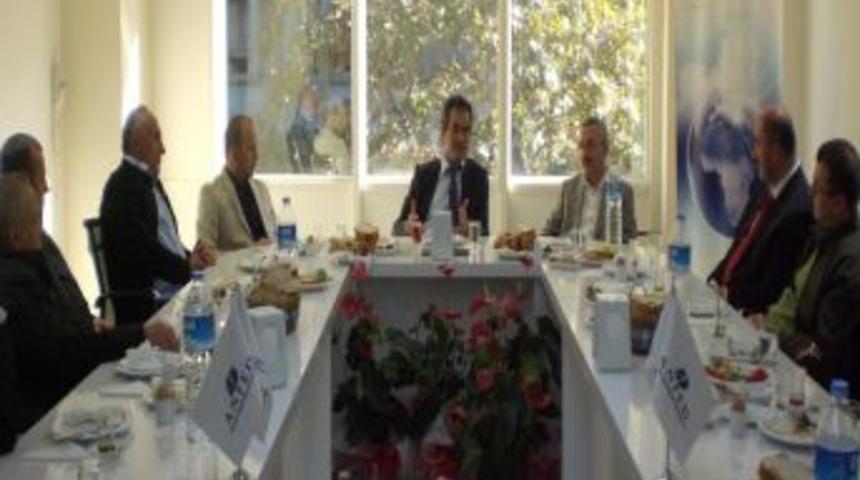 &Uuml;niversite ve işadamları g&uuml;&ccedil;lerini birleştirecek