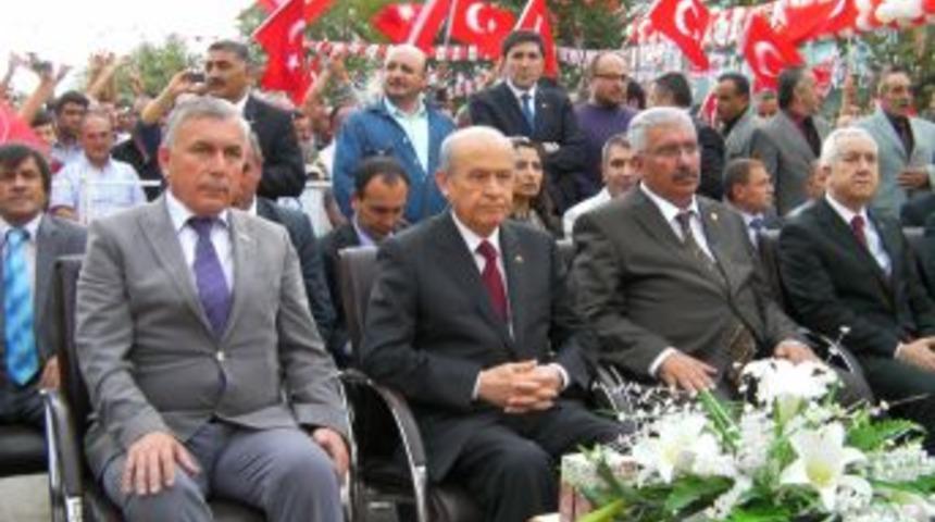 Bah&ccedil;eli: Başbakan, Kandil'e bayrak dikme tabirimi yanlış anladı