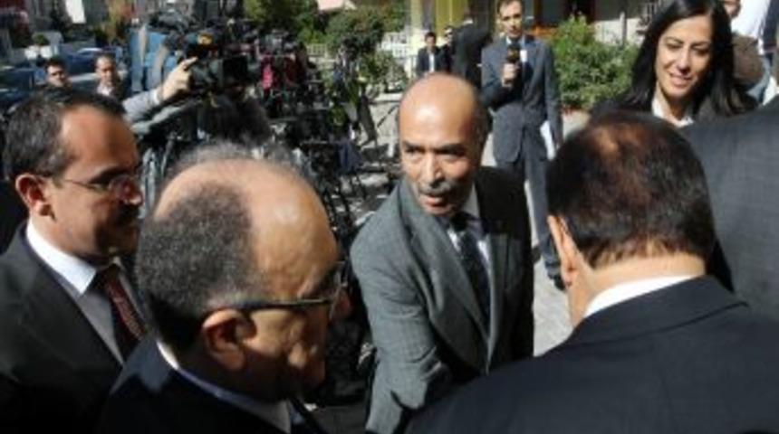 AK Parti heyeti BDP Genel Merkezi'nde