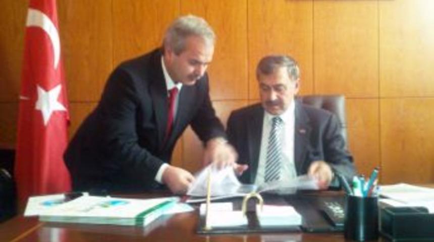 Yedig&ouml;ze İ&ccedil;me Suyu i&ccedil;in Bakan Eroğlu&rsquo;nu ziyaret etti