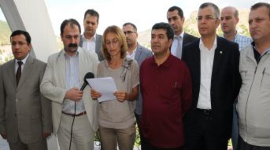 16 barodan ortak a&ccedil;ıklama: BDP Meclis'e gelsin, sorun şiddetsiz &ccedil;&ouml;z&uuml;ls&uuml;n