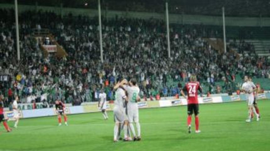 Bursaspor: 1 - Gen&ccedil;lerbirliği: 0