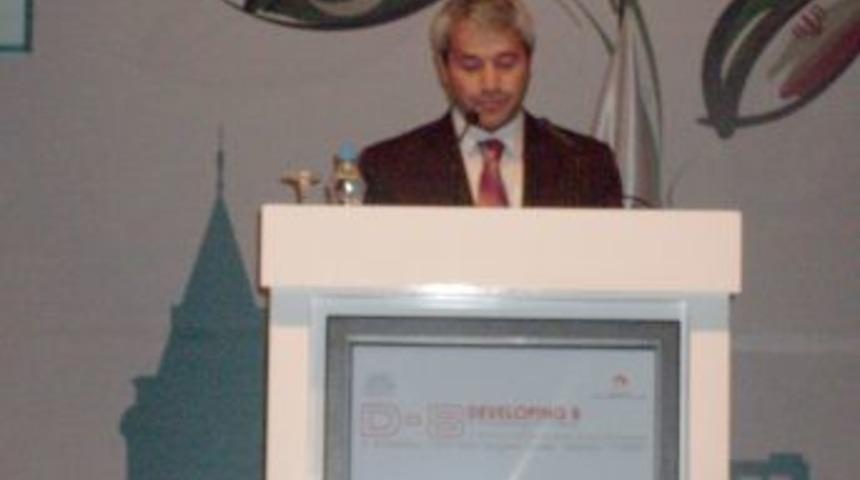 Bakan Erg&uuml;n: D-8 &uuml;lkeleri 5 senede 200 milyar dolar ticaret hacmini yakalayacak