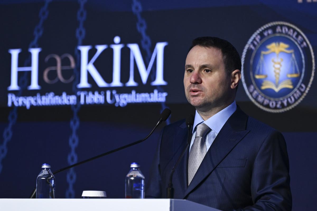 Bakan G&uuml;rlek in a&ccedil;tığı davada karar! &Ouml;zel 750 bin TL tazminat &ouml;deyecek 1