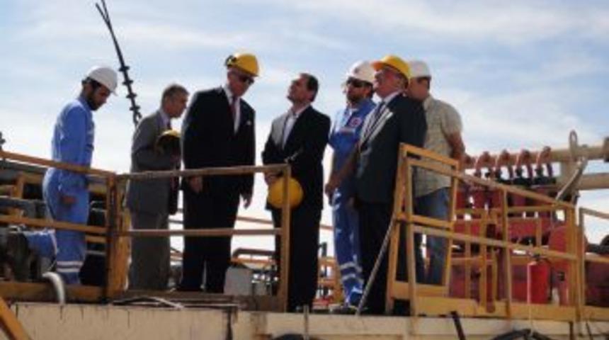 Adıyaman&rsquo;da petrol fışkırdı