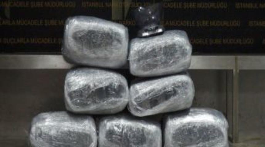 Motorlu kuryeye teslimat baskını