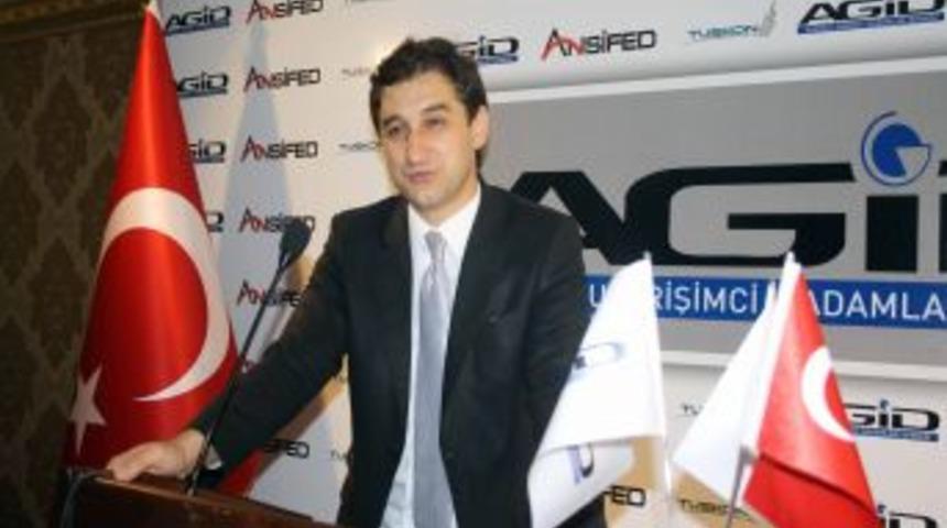 TUSKON T&uuml;rkiye-D&uuml;nya Ticaret K&ouml;pr&uuml;s&uuml; 2011&rsquo;in tanıtımı Adana&rsquo;da yapıldı