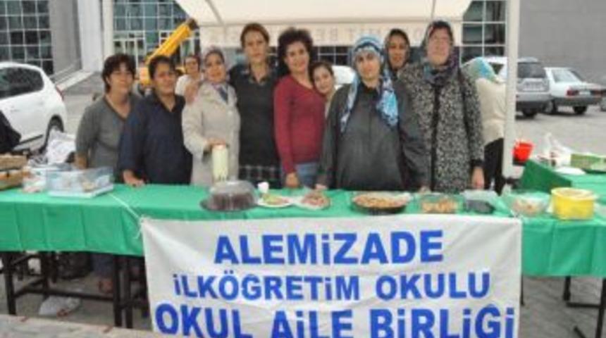 Okullarının ihtiya&ccedil;larını karşılamak i&ccedil;in kermes d&uuml;zenlediler