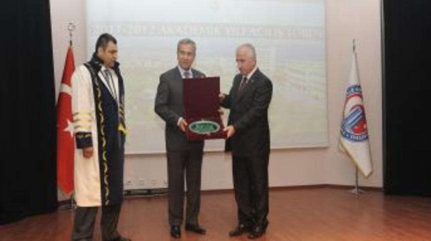 B&uuml;lent Arın&ccedil;: Ter&ouml;r&uuml;n sonlandırılması i&ccedil;in k&ouml;kl&uuml; adımlar atıyoruz